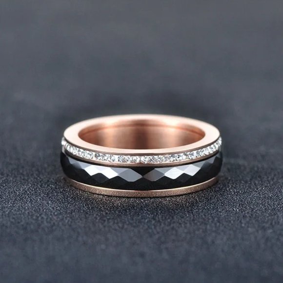 New!! Classic Titanium Stainless Steel White/Black Ceramics Ring Jewelry - Picture 6 of 10